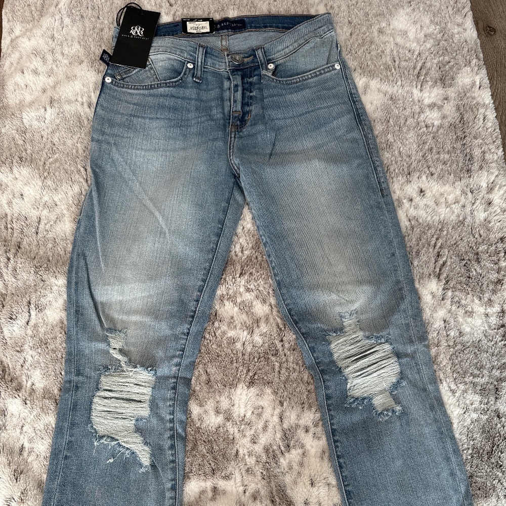 New cropped jeans
